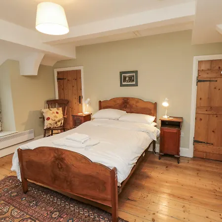 Holiday home Brookleigh